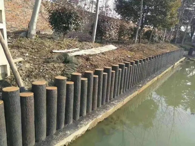 仿木桩