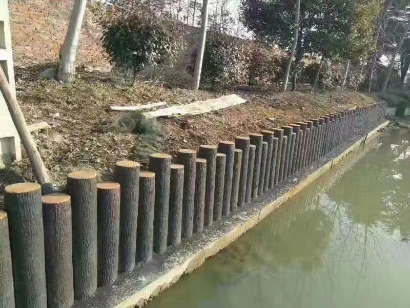 仿木桩