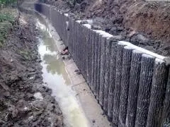 仿木桩