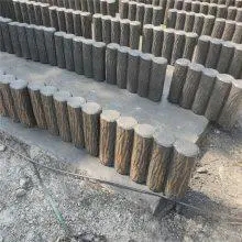 仿木桩